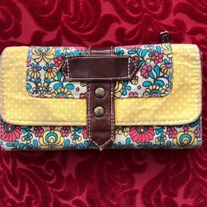 Fun Floral Wallet! Used Twice. 🌼